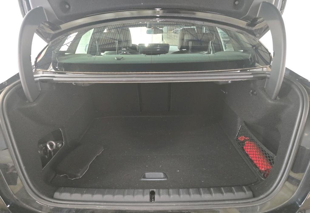 BMW 218 2022 8