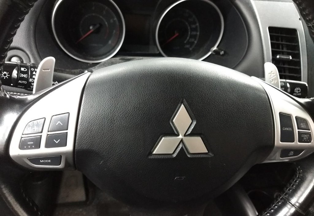 Mitsubishi Outlander 2010 8