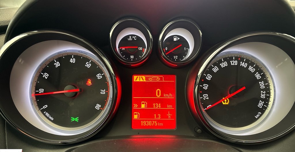 Opel Astra 2014 6
