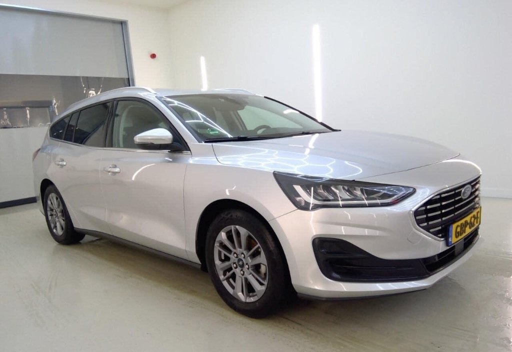 Ford Focus 2024 3