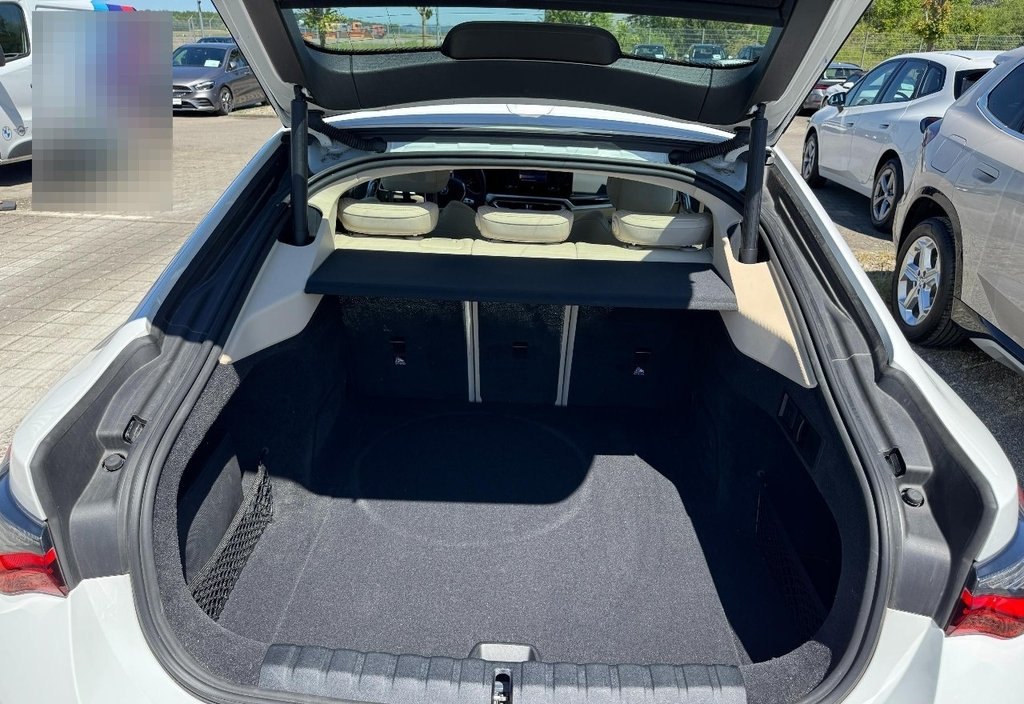 BMW i4 2022 12