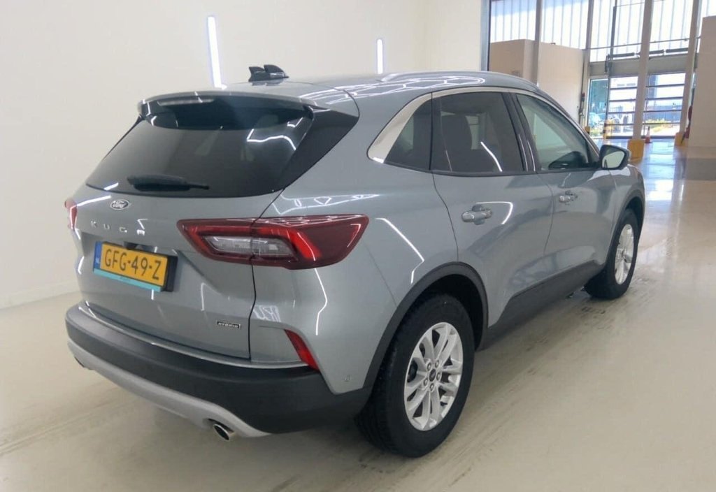 Ford Kuga 2024 4