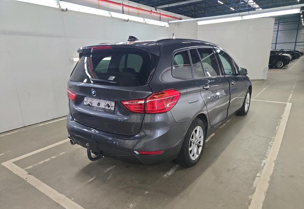 BMW 216d 2022 4