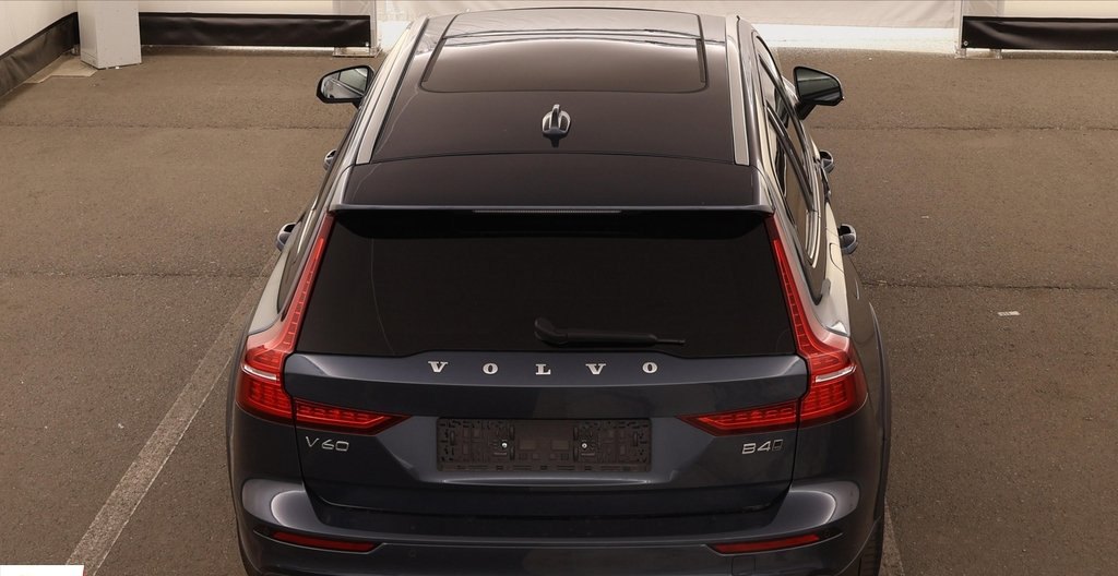 Volvo V60 2024 8