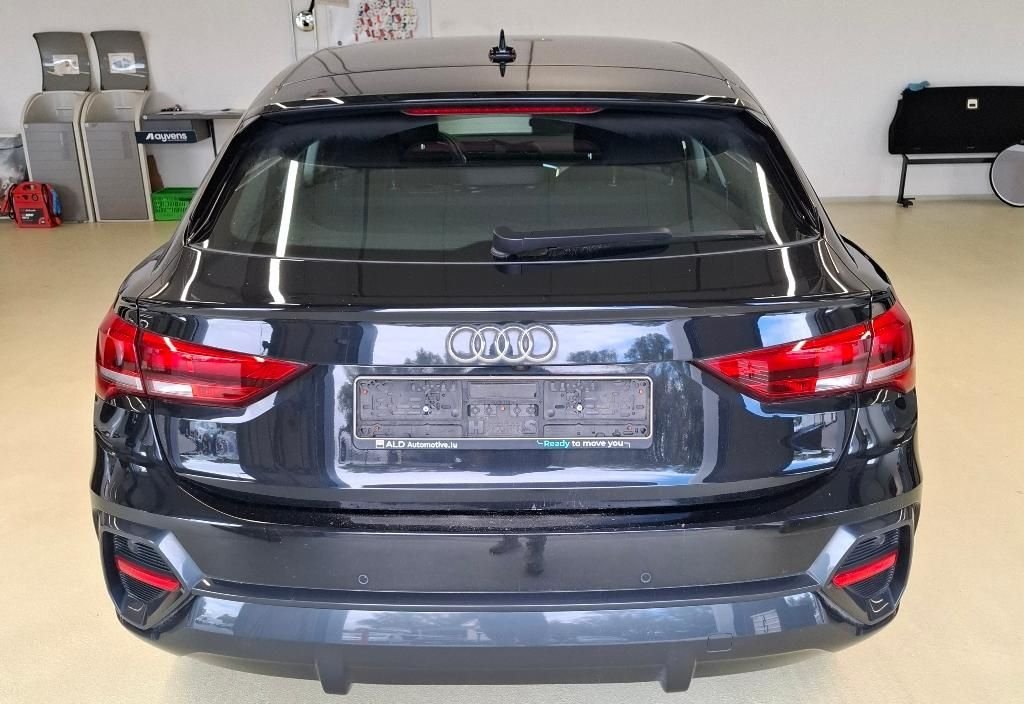 Audi Q3 2022 6