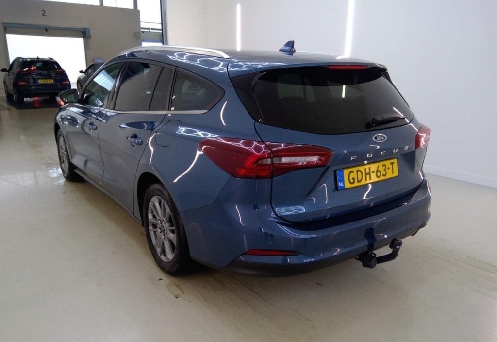 Ford Focus 2024 3