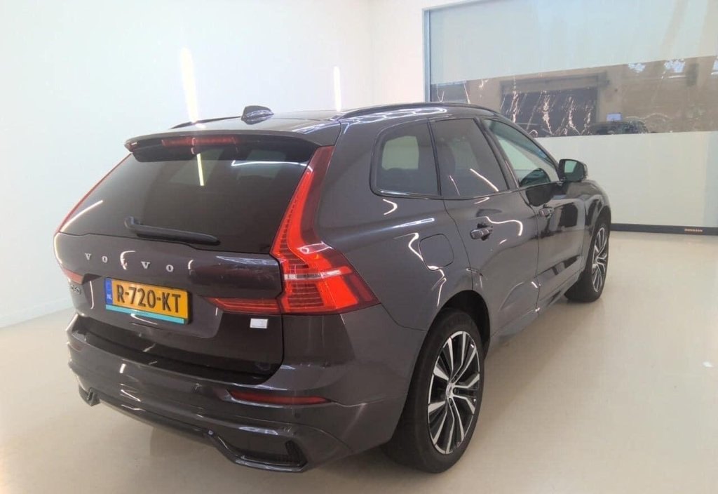 Volvo XC60 2022 2