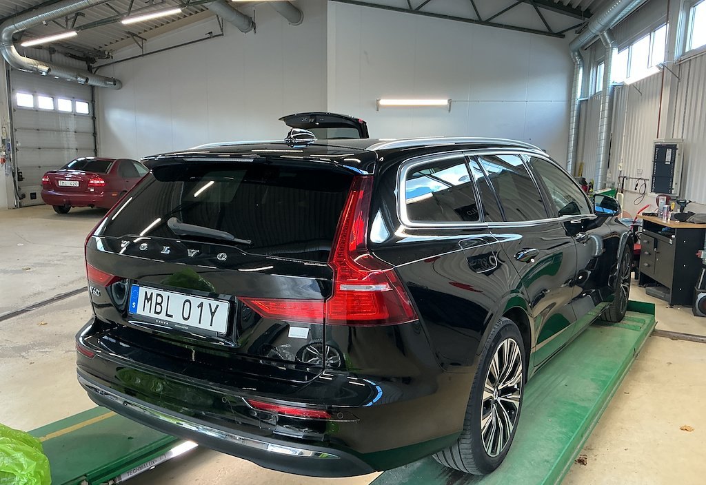 Volvo V60 2022 5