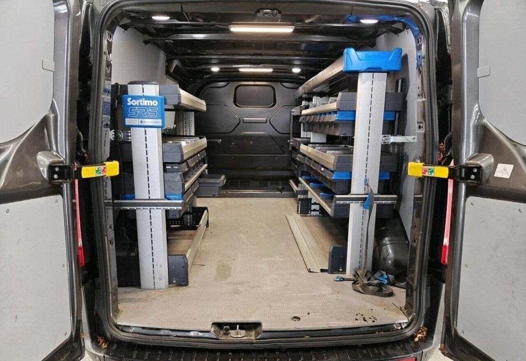 Ford Transit 2023 10