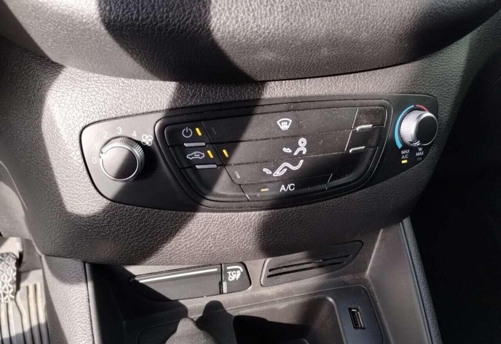 Ford Transit 2019 9