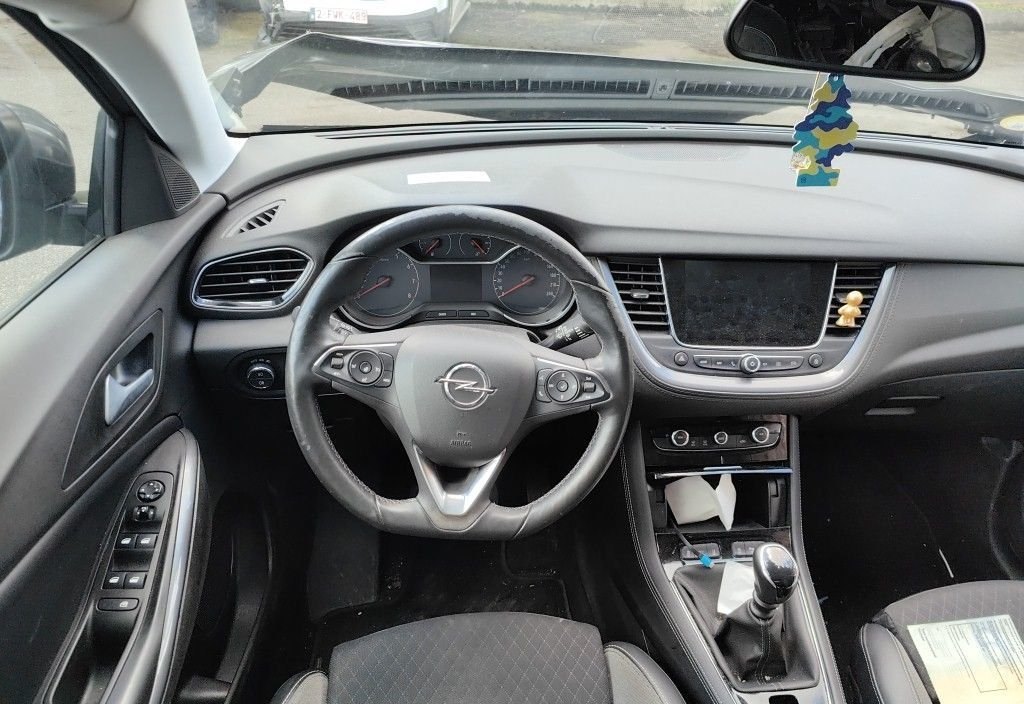 Opel Grandland 2020 9
