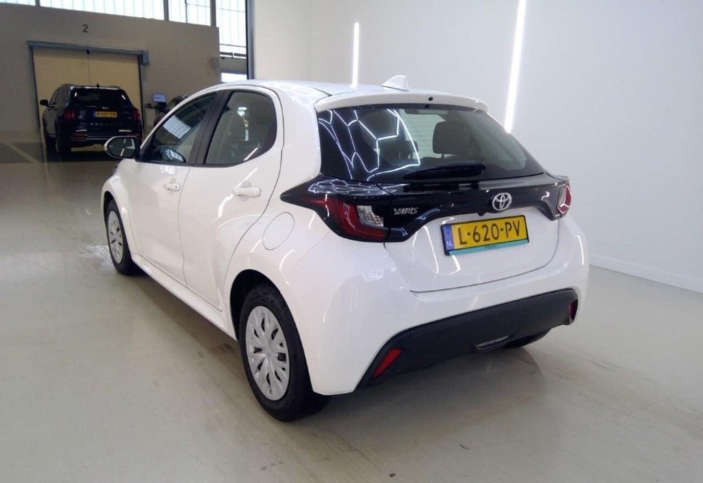 Toyota Yaris 2021 3
