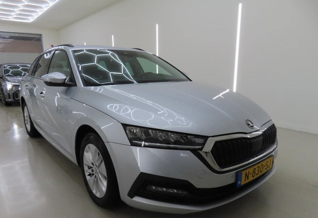 Skoda Octavia 2022 6