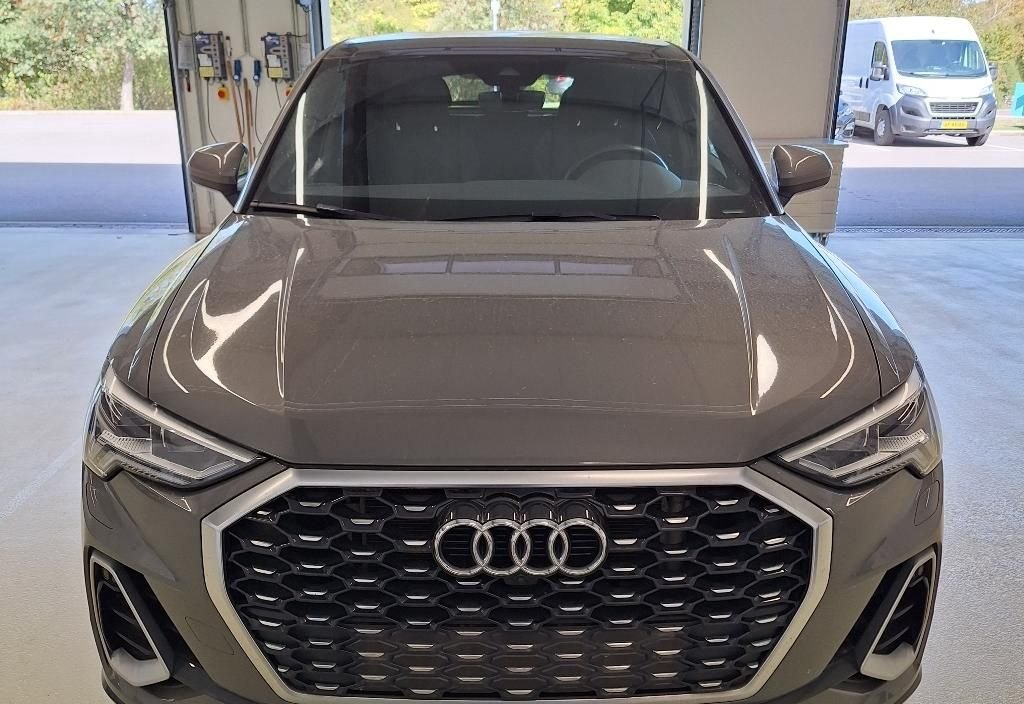 Audi Q3 2023 2