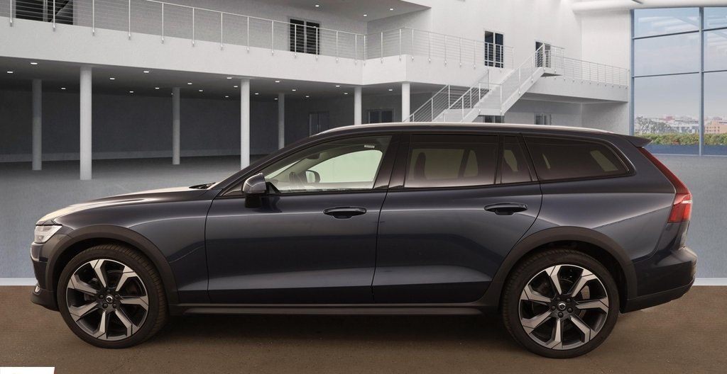 Volvo V60 2024 5