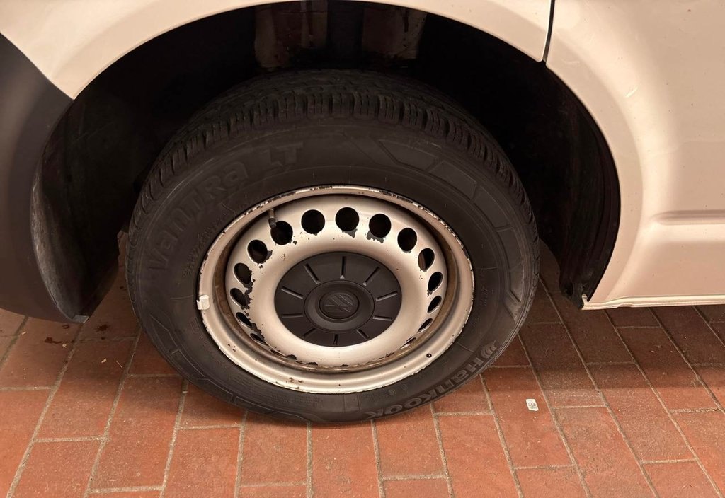 Volkswagen Transporter 2021 10