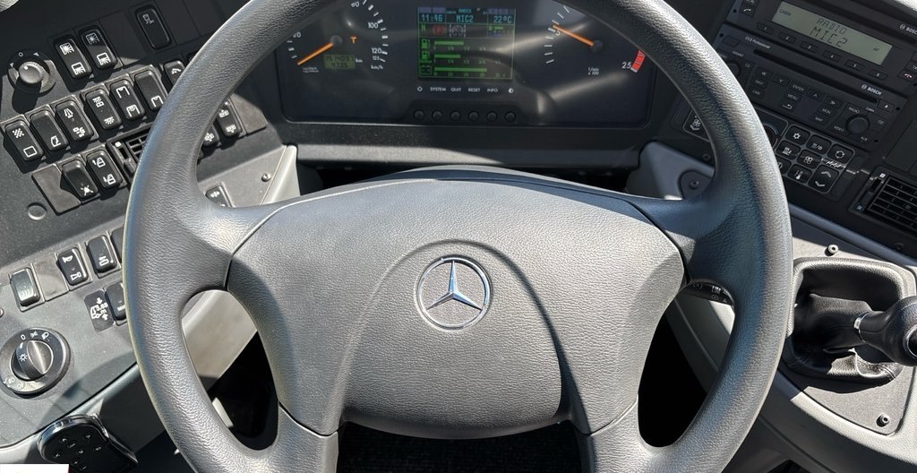 Mercedes-Benz Tourismo 2016 6