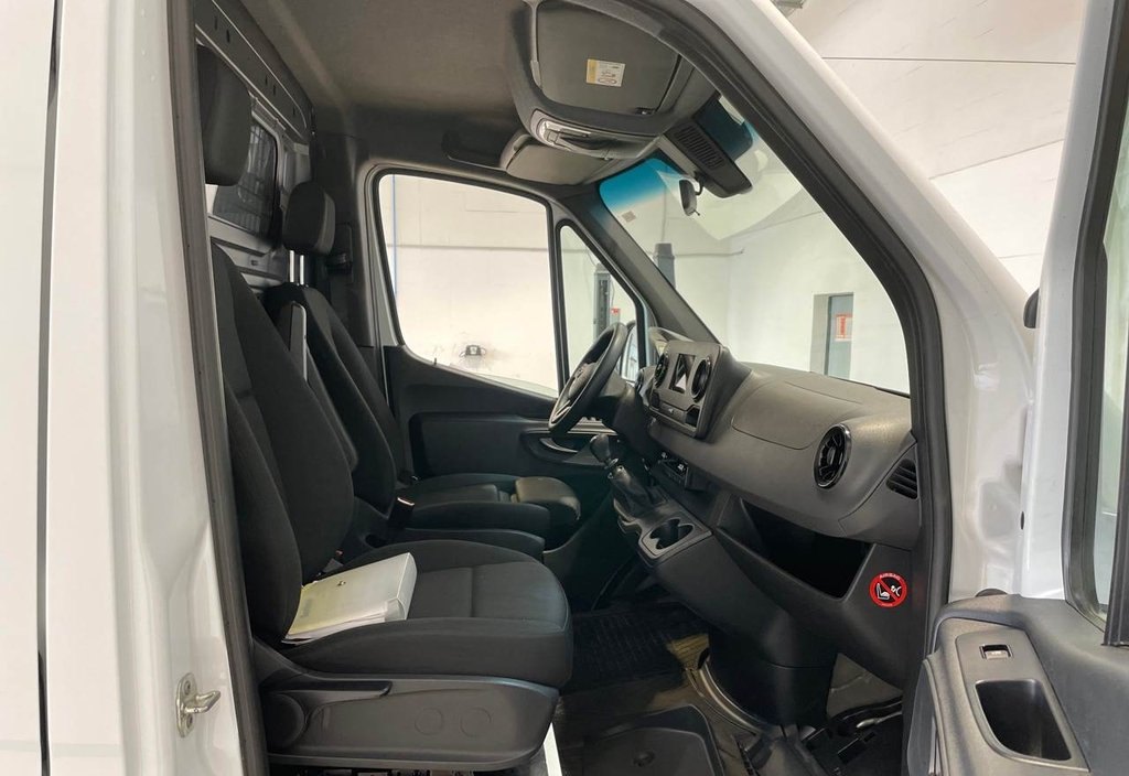 Mercedes-Benz Sprinter 2021 4