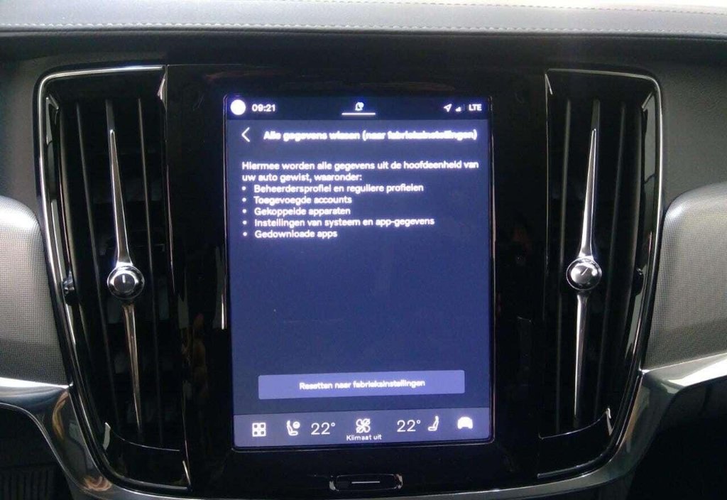 Volvo V90 2025 12