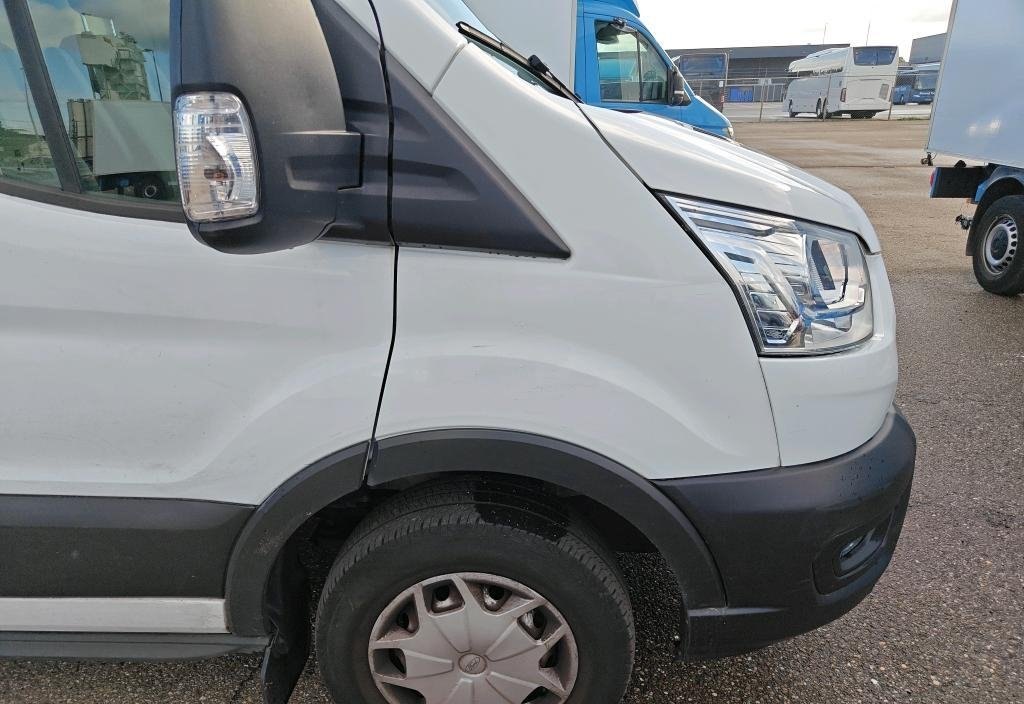 Ford Transit 2021 8