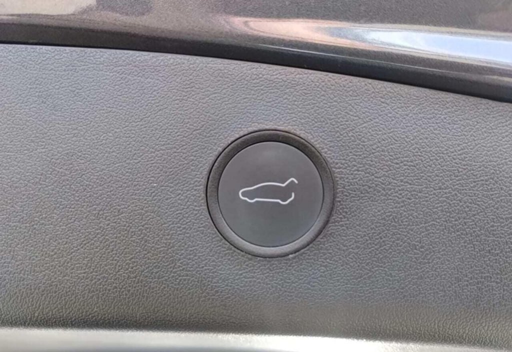 Tesla Model 3 2021 12