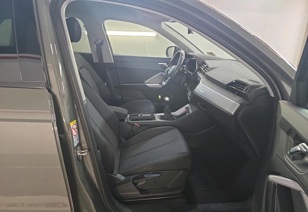 Audi Q3 2021 7