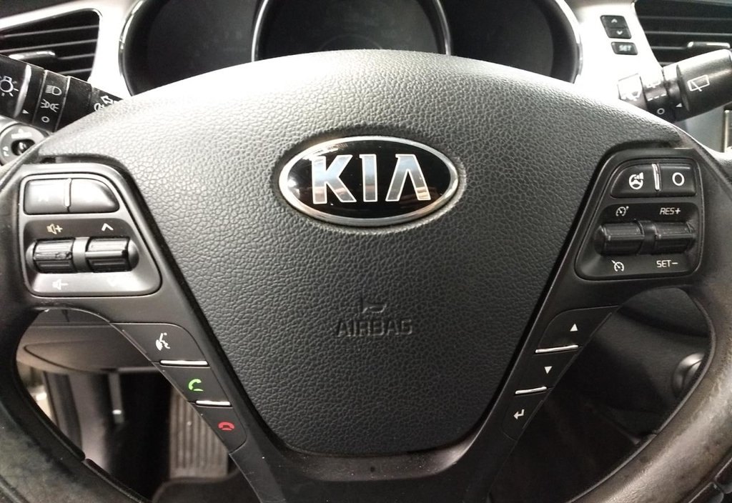 Kia Ceed 2012 8