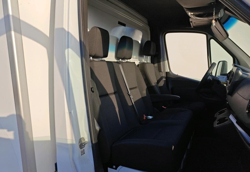 Mercedes-Benz Sprinter 2021 3