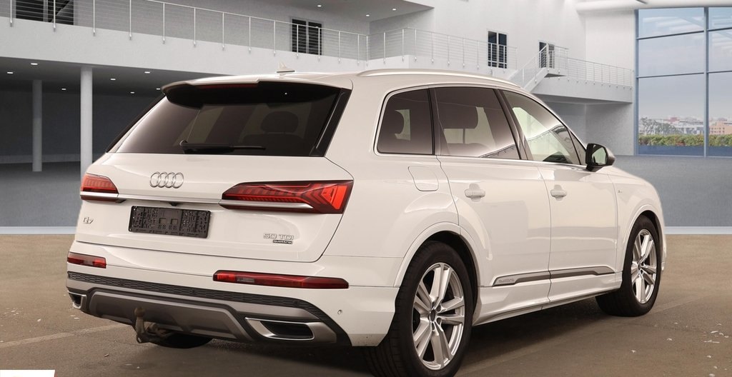 Audi Q7 2022 3