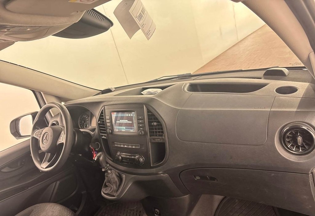Mercedes-Benz Vito 2022 7