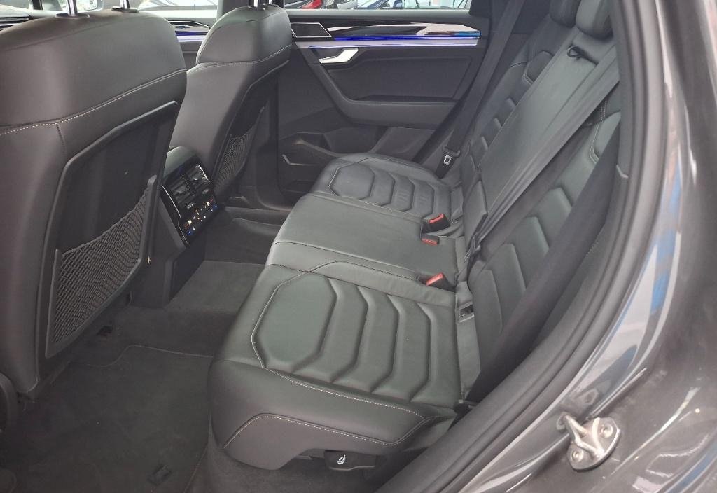 Volkswagen Touareg 2019 6