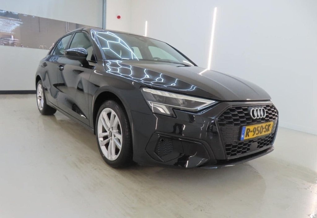 Audi A3 2022 4