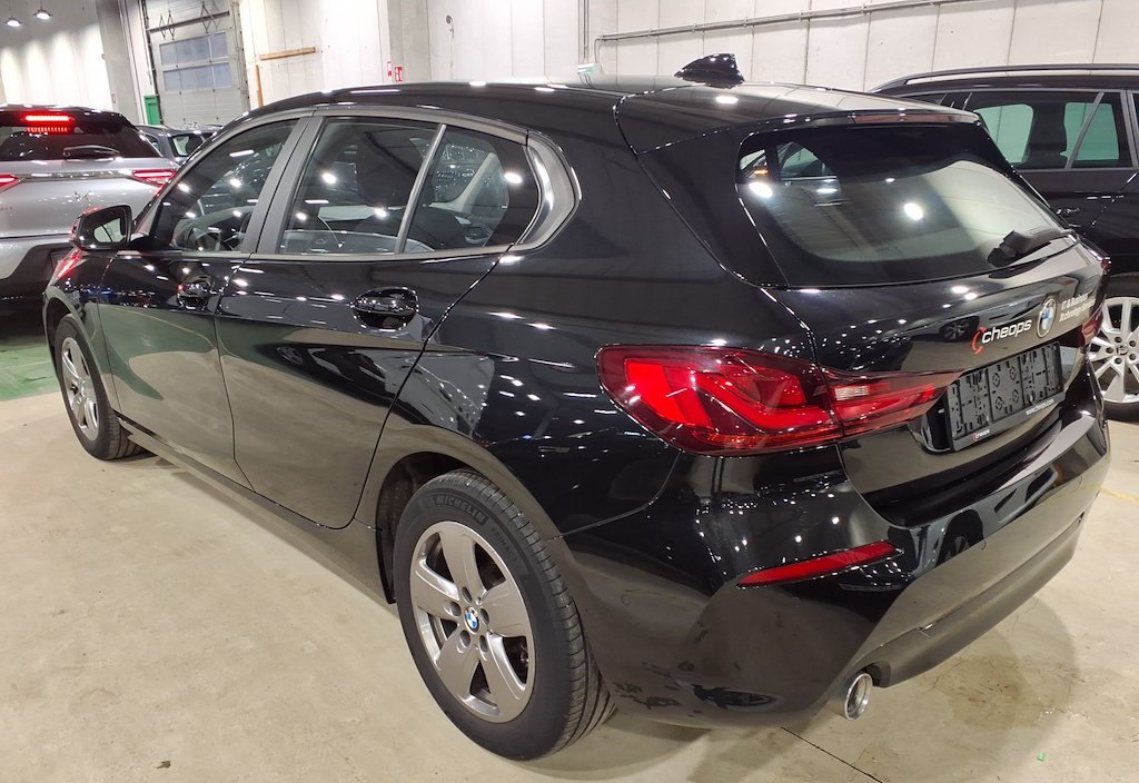 BMW 116d 2022 3