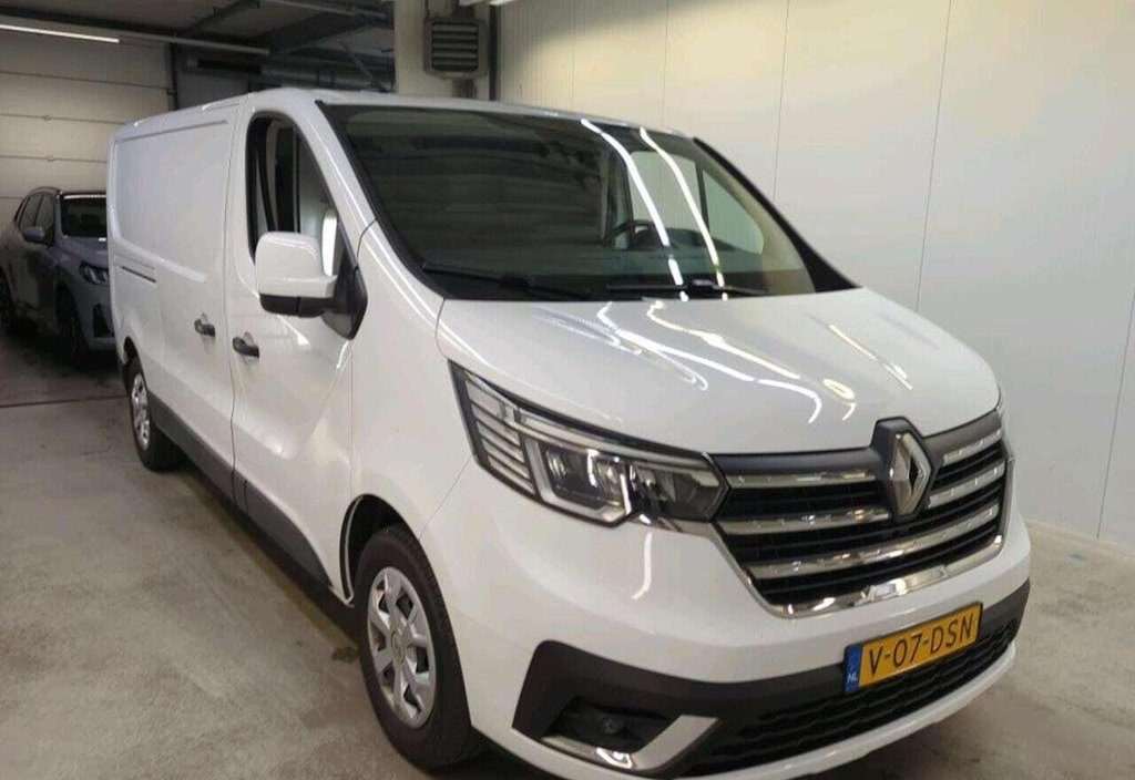 Renault Trafic 2024 5
