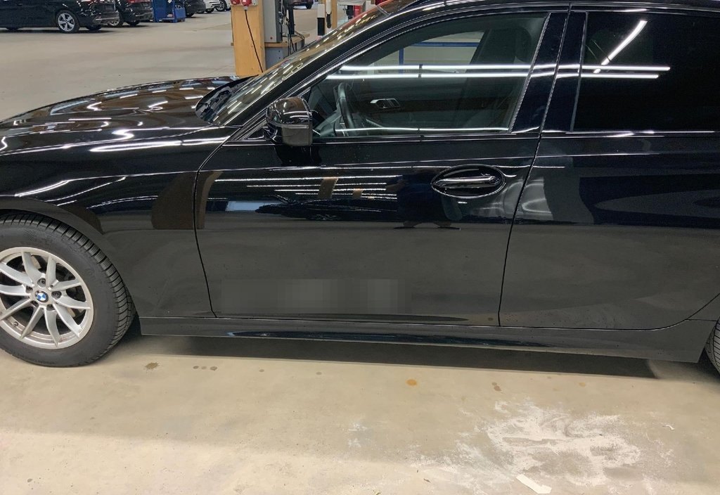 BMW 320d 2023 4