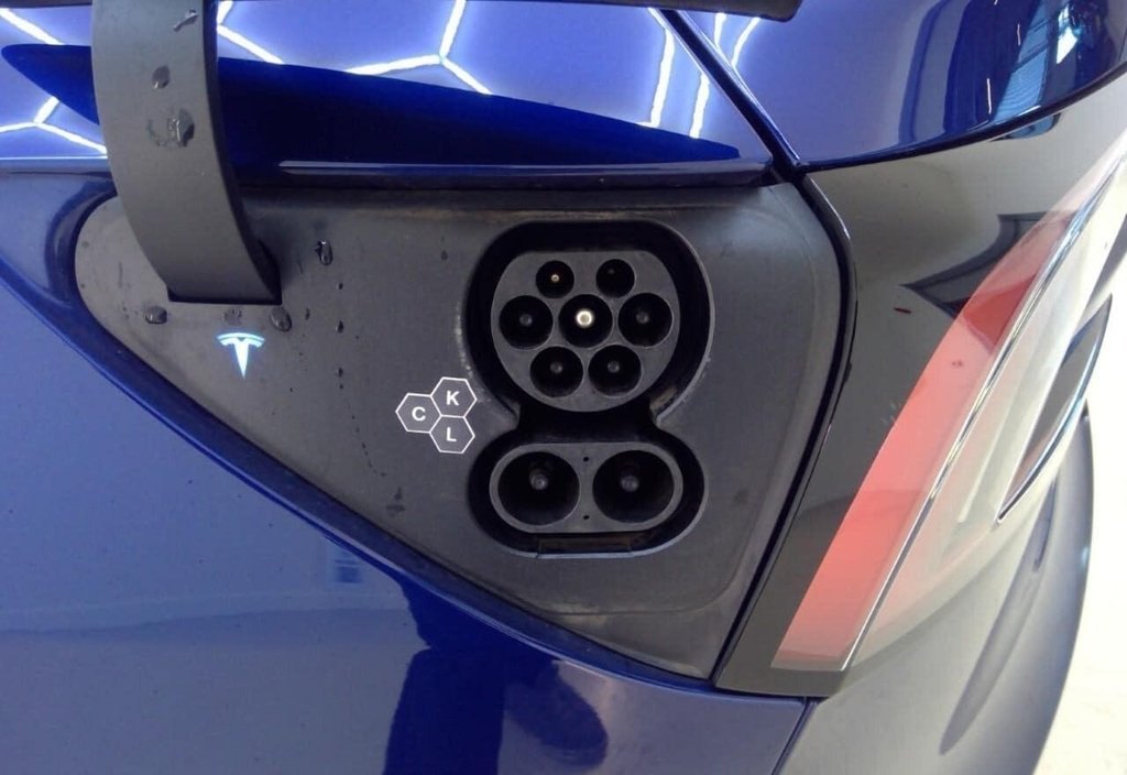 Tesla Model 3 2024 11