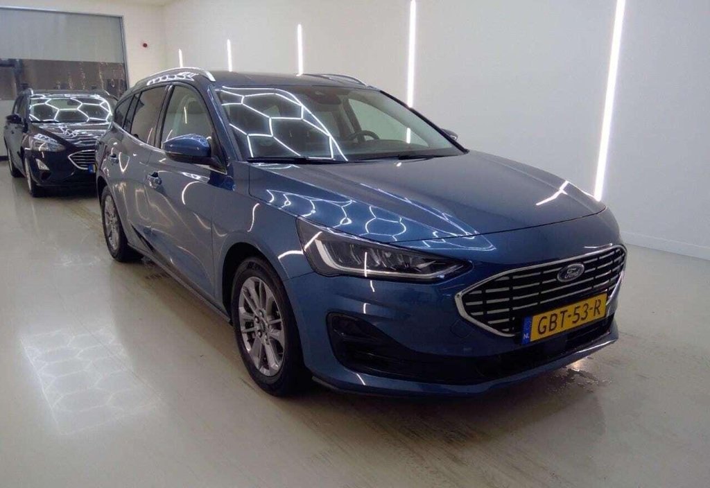 Ford Focus 2024 6