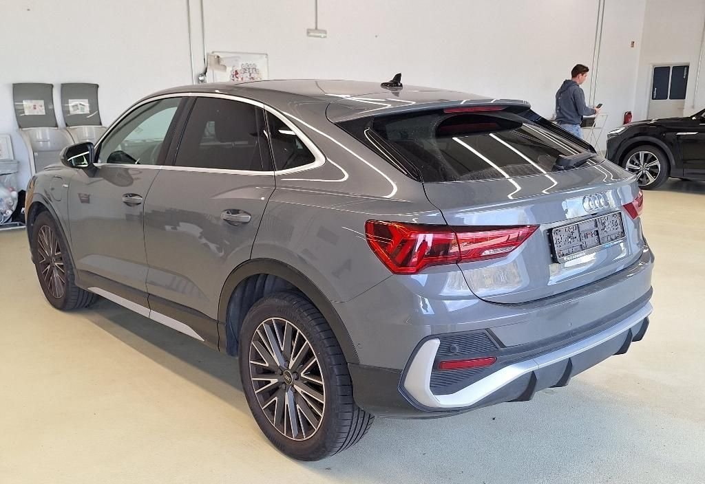 Audi Q3 2023 5