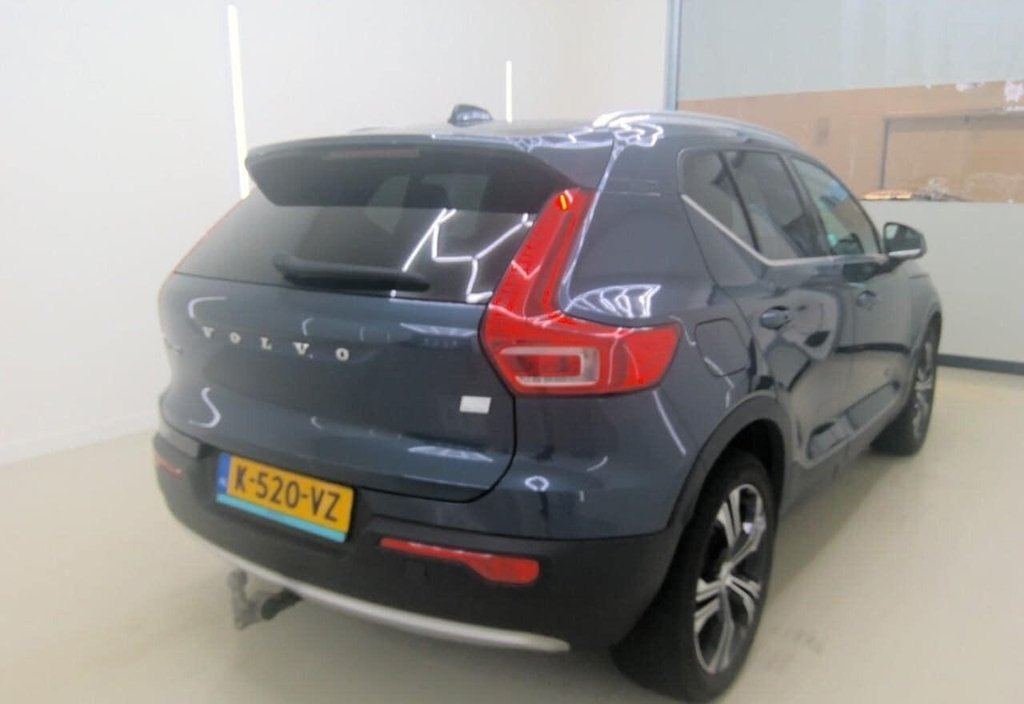 Volvo XC40 2021 4