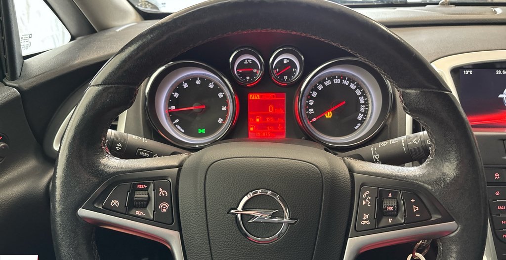 Opel Astra 2014 7