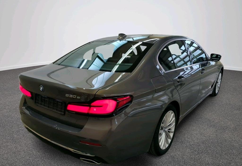 BMW 530e 2022 3