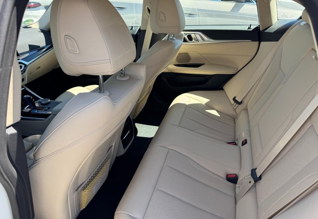 BMW i4 2022 11