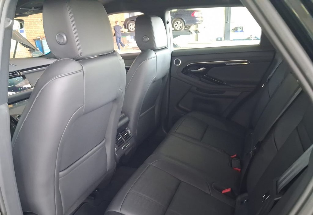 Land Rover Range 2023 7