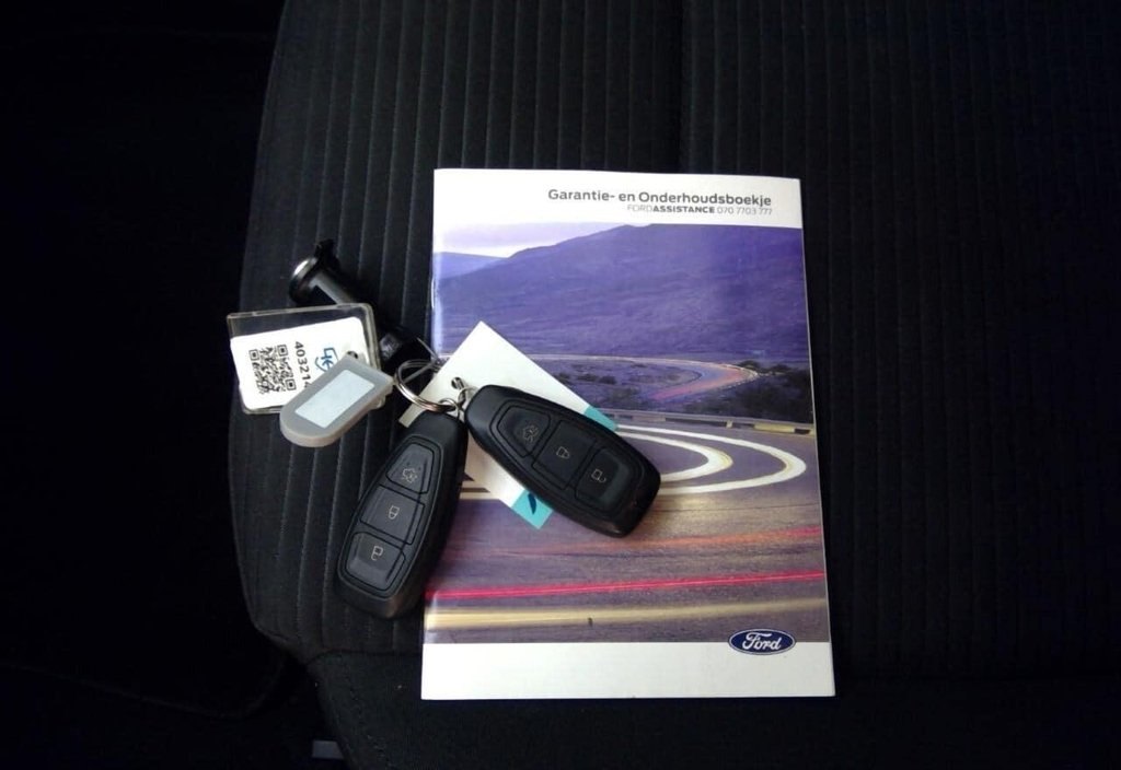 Ford Focus 2024 12