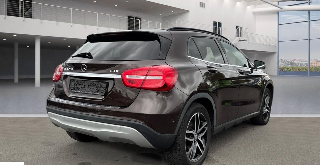 Mercedes-Benz GLA-Klasse 2015 3