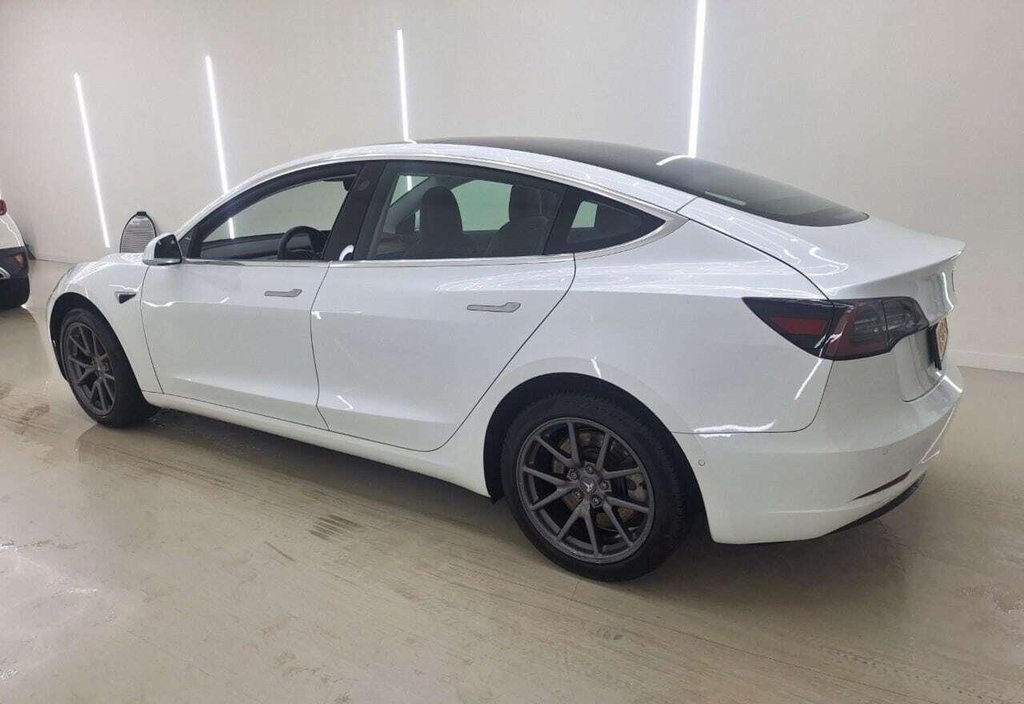 Tesla Model 3 2020 5