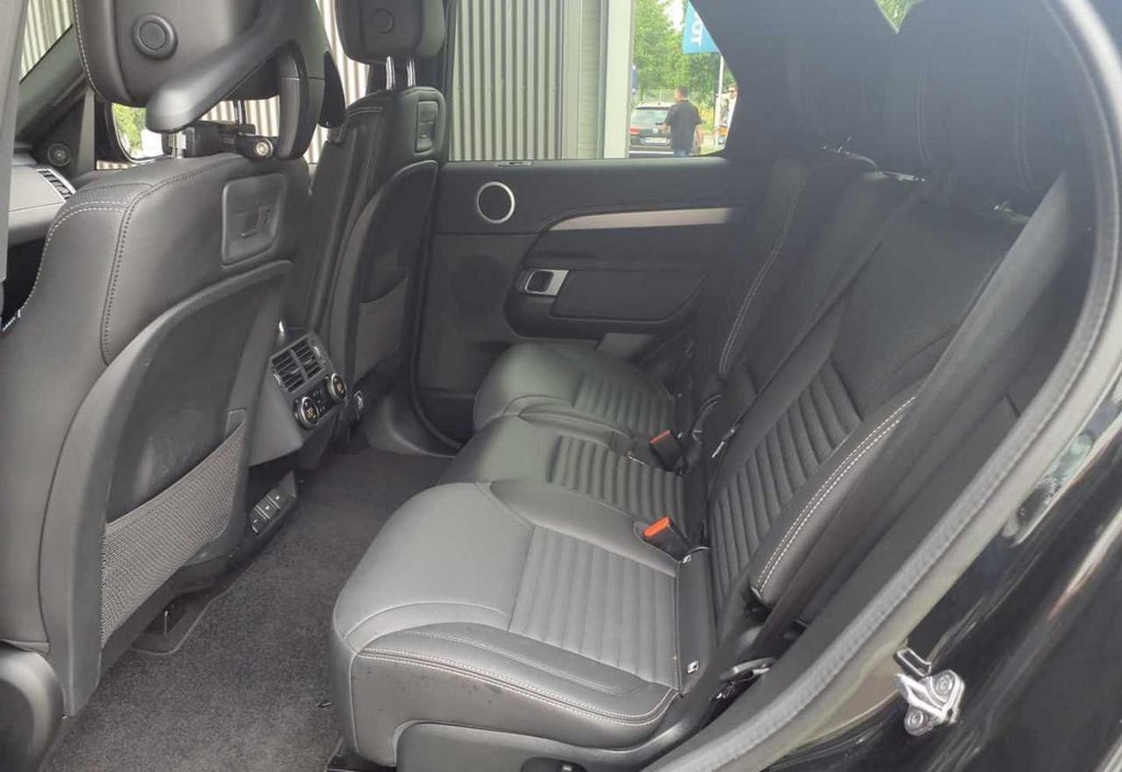 Land Rover Discovery 2023 7