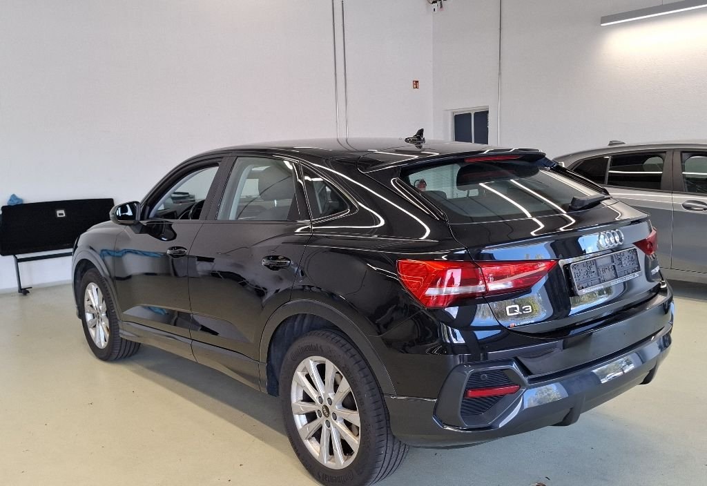 Audi Q3 2022 5