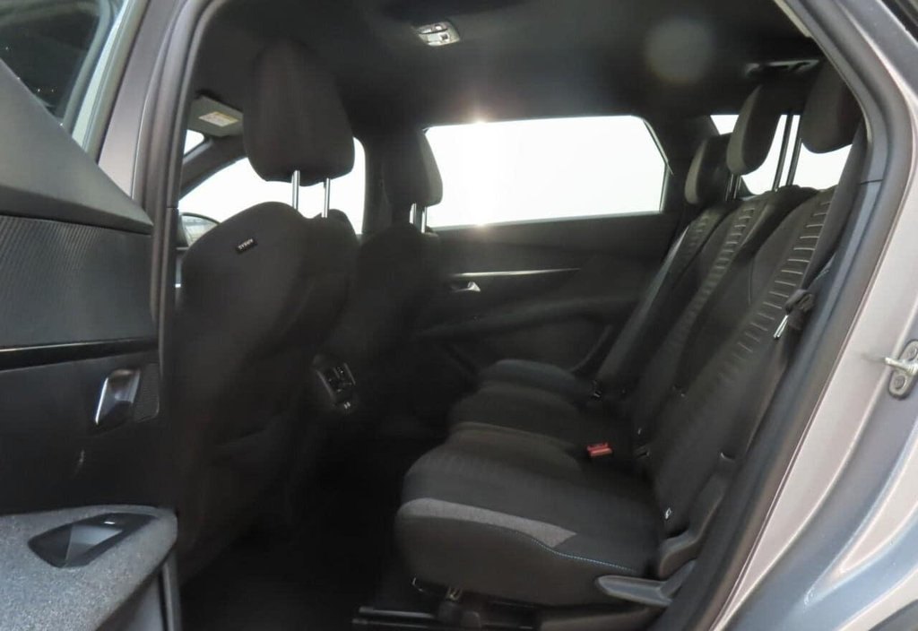 Peugeot 5008 2024 8