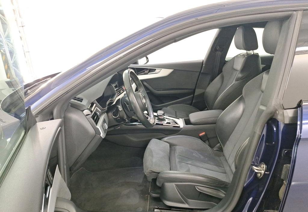 Audi A5 2022 8